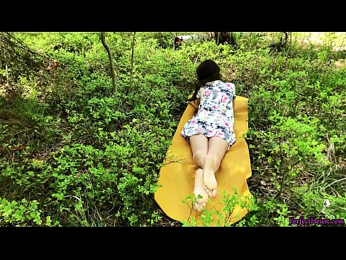 ❤️ Un străin de pe Tinder îmi masturbează păsărica și o fute cu pasiune în pădure ❤❌  at porn ro.hentaiser.ru ﹏